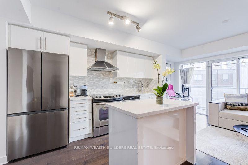 Photo 7 of Unit 1707, 58 Orchard View Boulevard, Toronto, Yonge-Eglinton — HOMEH