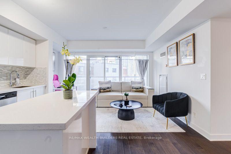 Photo 11 of Unit 1707, 58 Orchard View Boulevard, Toronto, Yonge-Eglinton — HOMEH