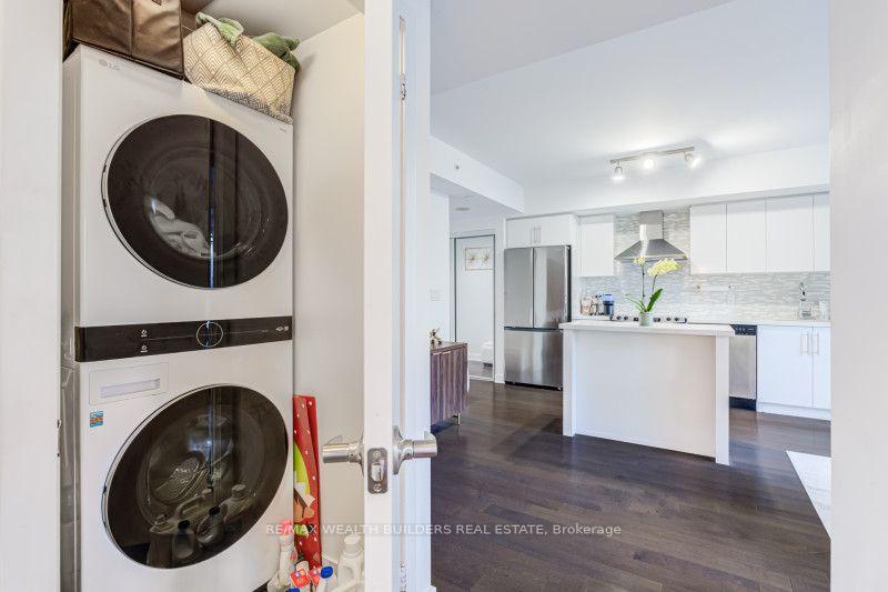 Photo 15 of Unit 1707, 58 Orchard View Boulevard, Toronto, Yonge-Eglinton — HOMEH
