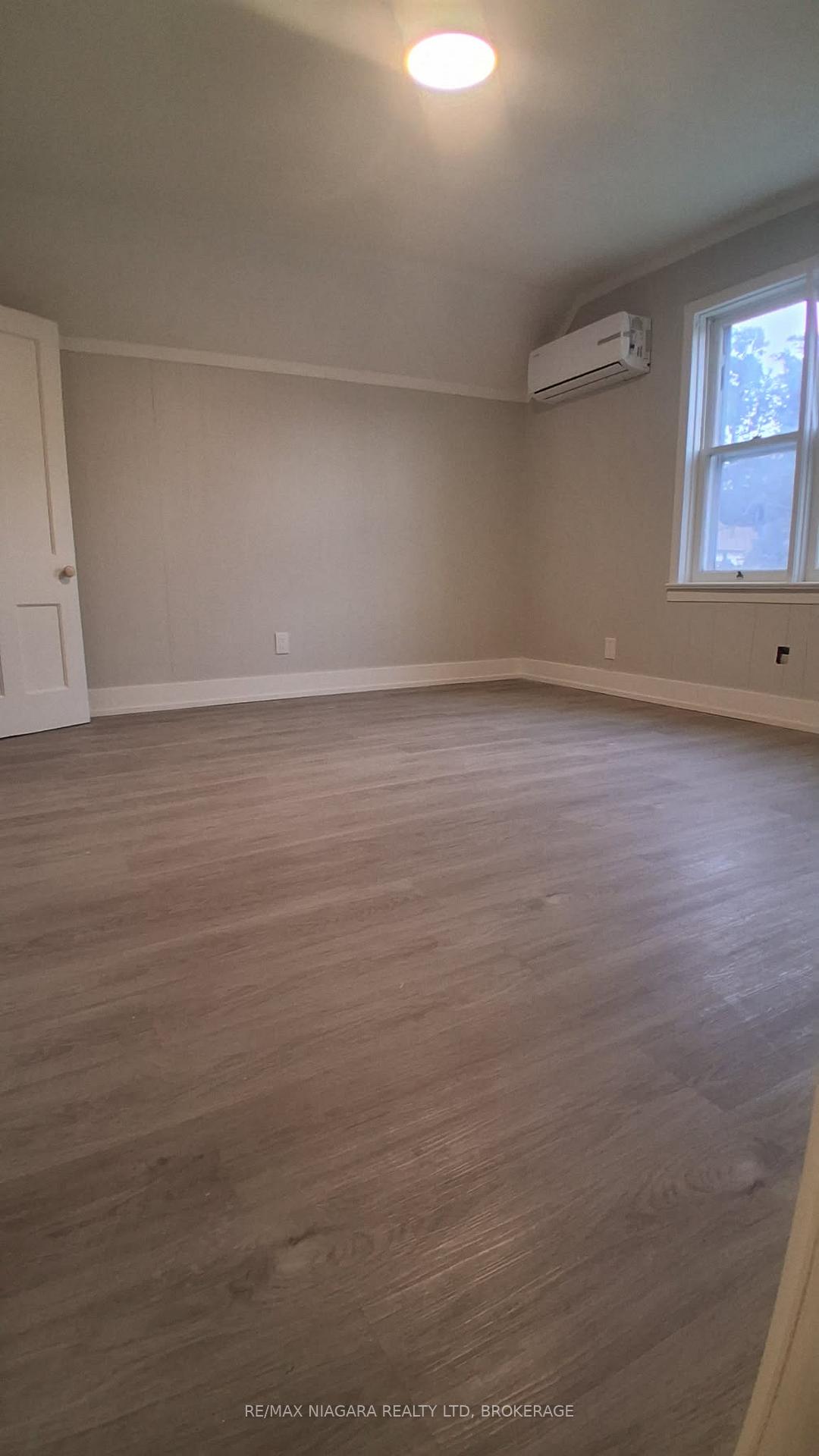 Photo 7 of Unit 2nd Floor, 6083 Barker Street, Niagara Falls, Dorchester — HOMEH