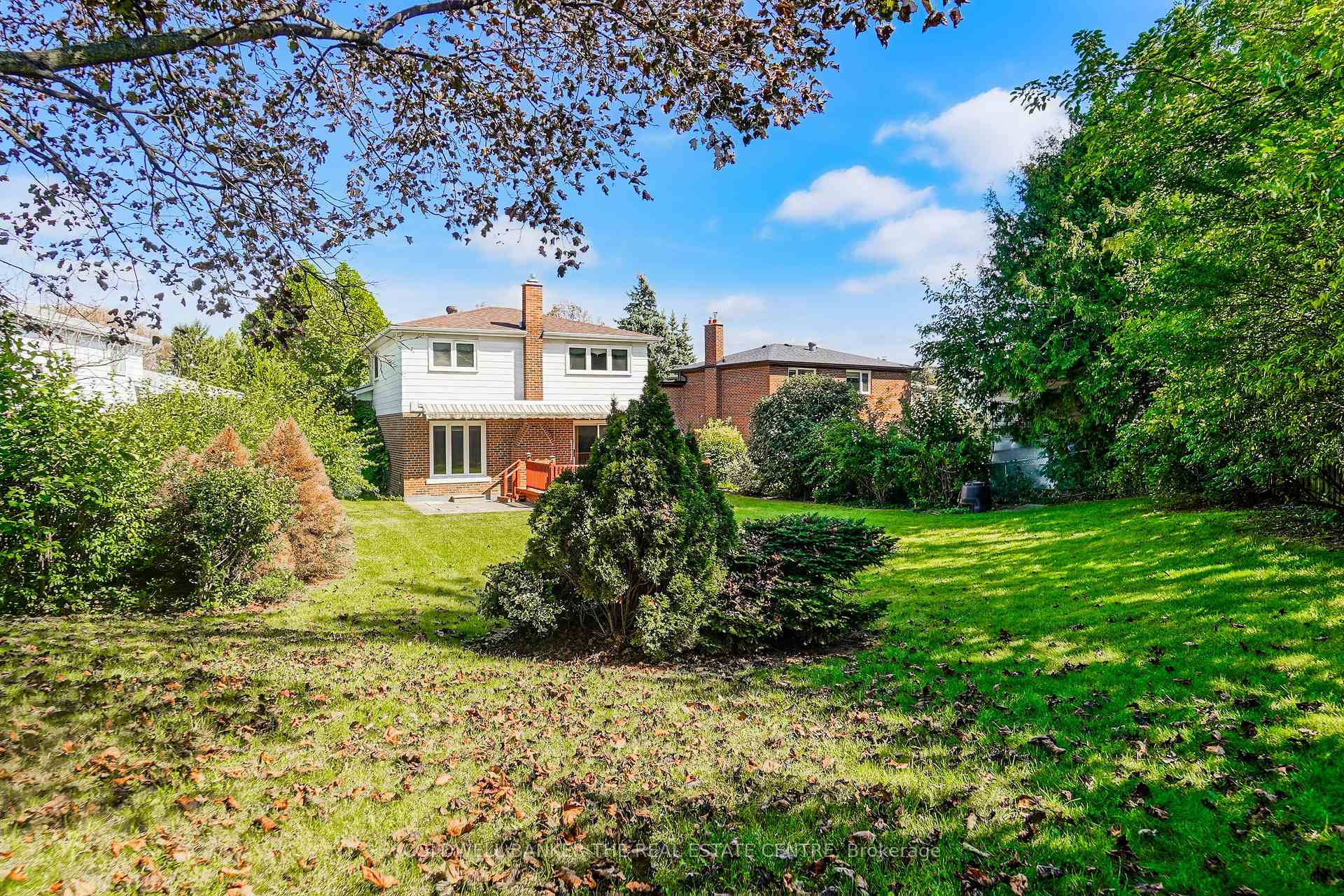 Photo 14 of 111 Briarscross Boulevard, Scarborough, Agincourt North — HOMEH