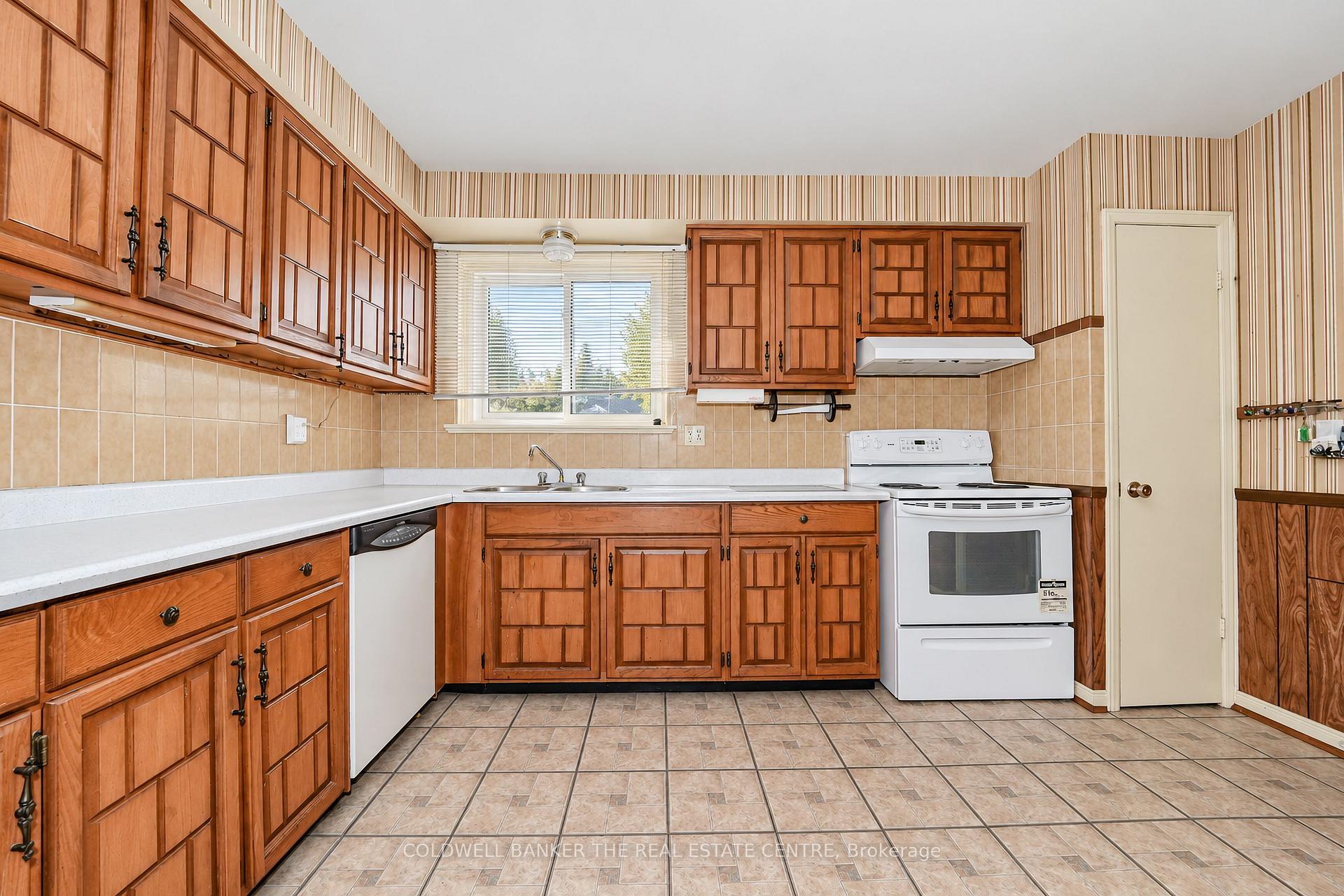 Photo 39 of 111 Briarscross Boulevard, Scarborough, Agincourt North — HOMEH