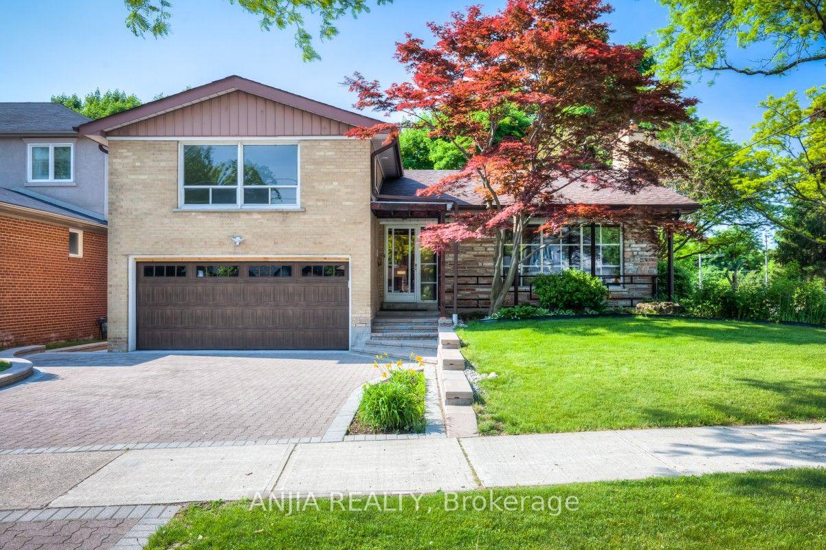 Photo 1 of 17 Ealing Drive, North York, St. Andrew-Windfields — HOMEH