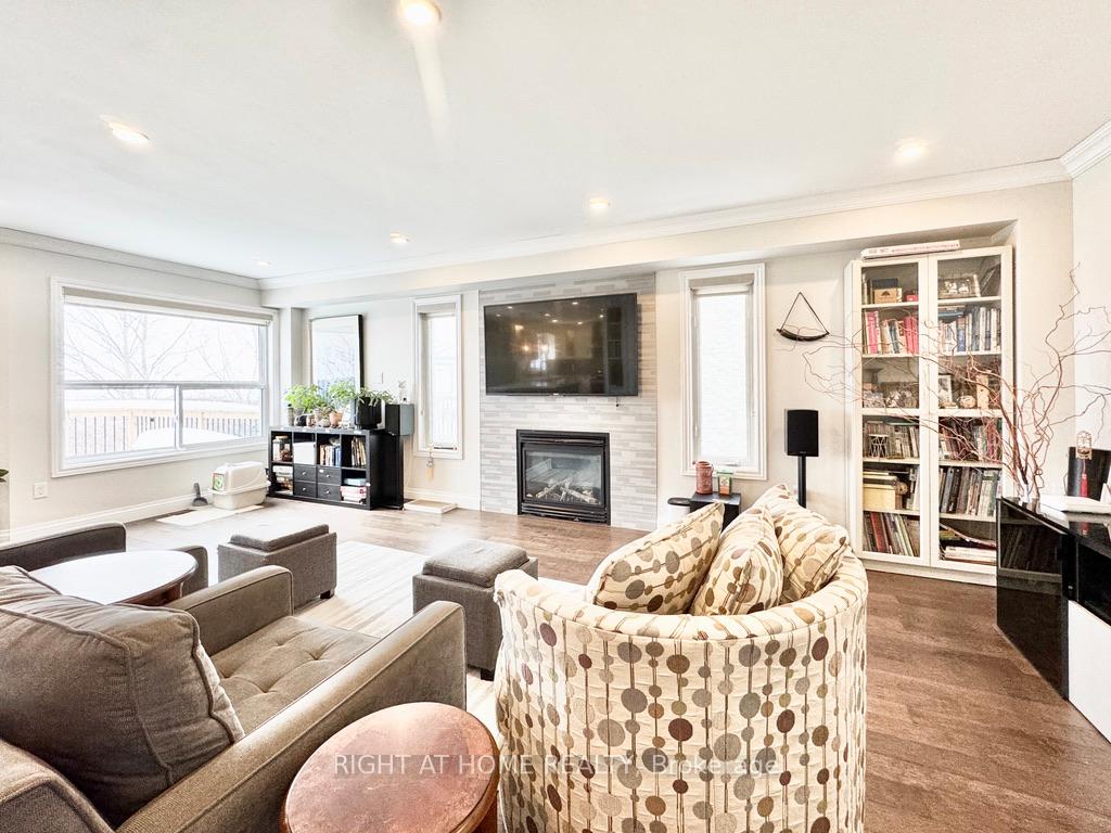 Photo 9 of 16 Grants Way, Barrie, Ardagh — HOMEH