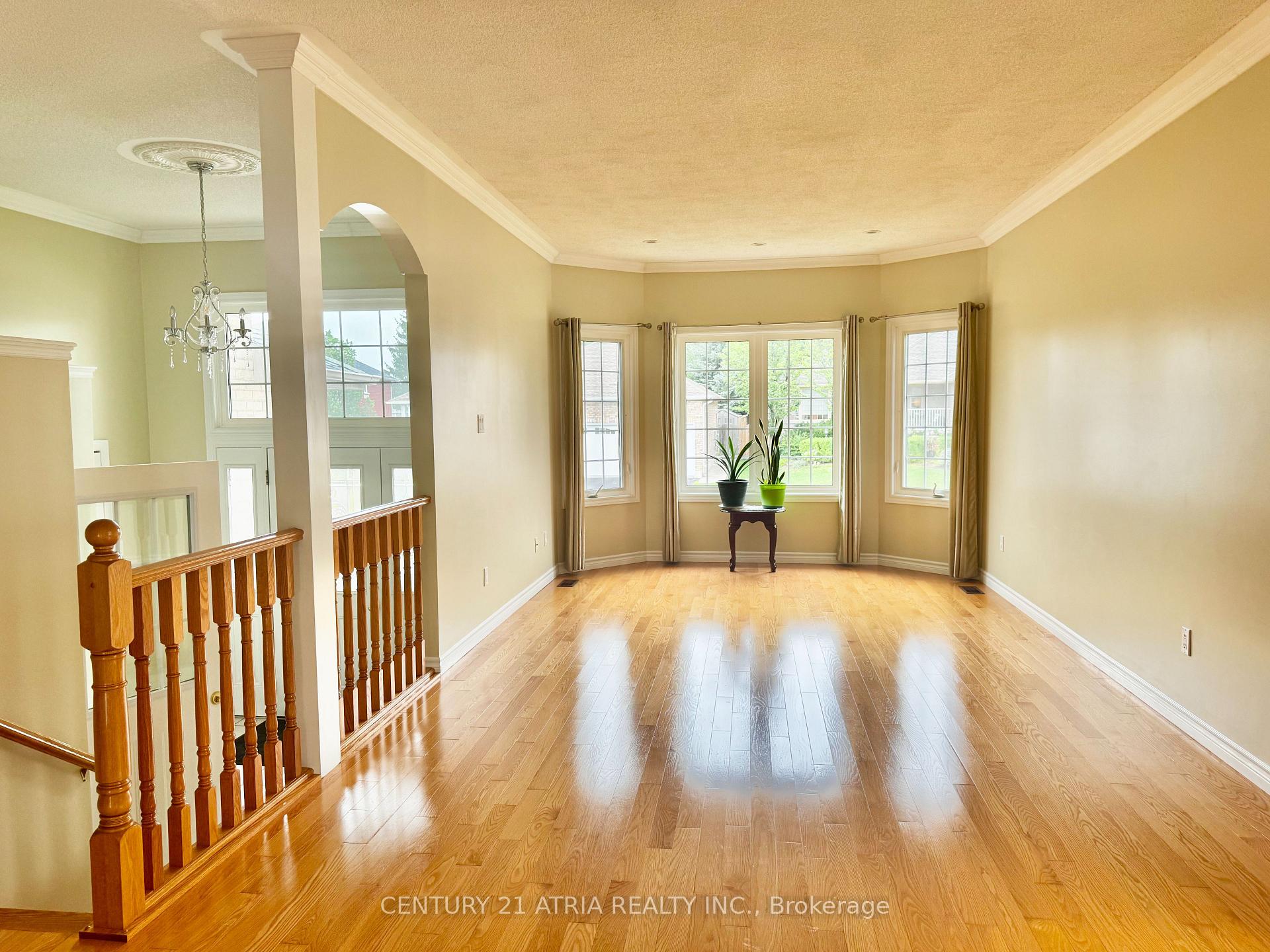 Photo 2 of 1688 Keppler Crescent, Peterborough, Monaghan Ward 2 — HOMEH