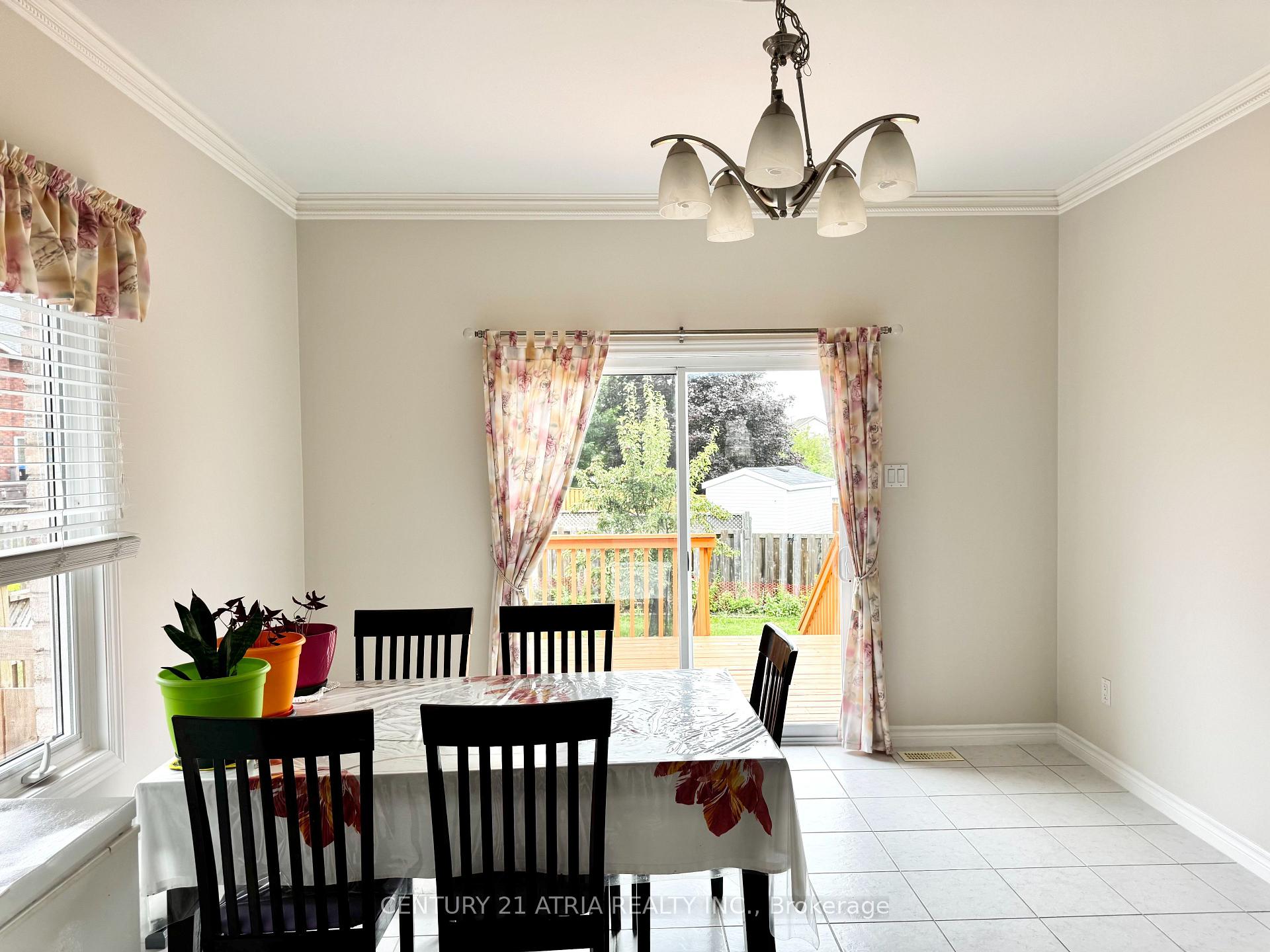 Photo 5 of 1688 Keppler Crescent, Peterborough, Monaghan Ward 2 — HOMEH