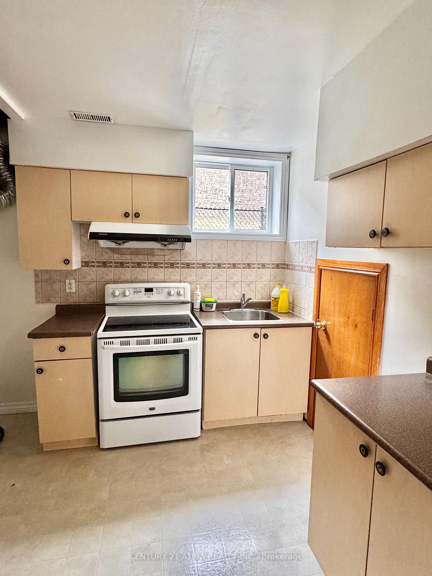 Photo 22 of 1688 Keppler Crescent, Peterborough, Monaghan Ward 2 — HOMEH