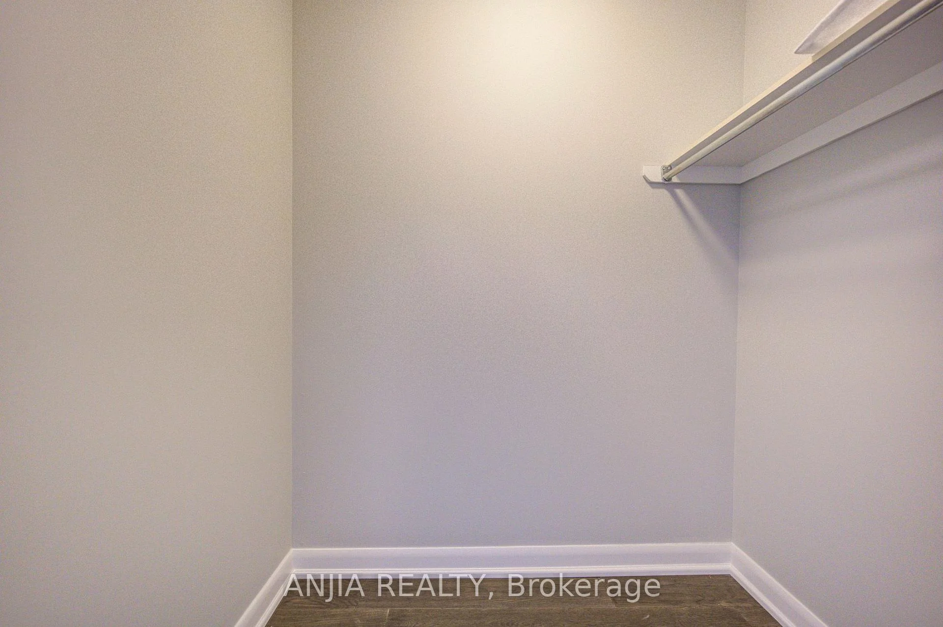Photo 32 of 33 Sheppard Avenue E, North York, Willowdale East — HOMEH