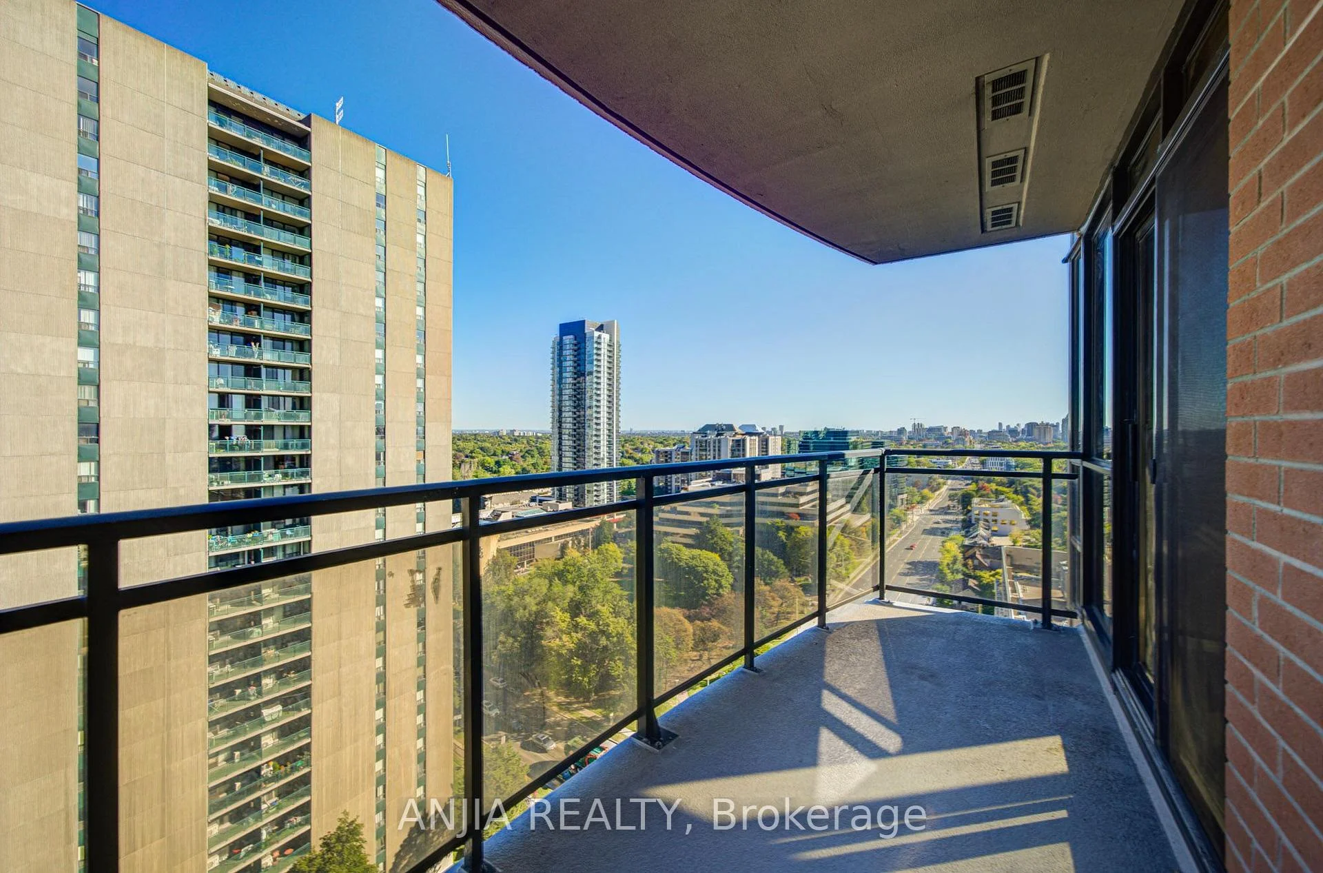 Photo 38 of 33 Sheppard Avenue E, North York, Willowdale East — HOMEH