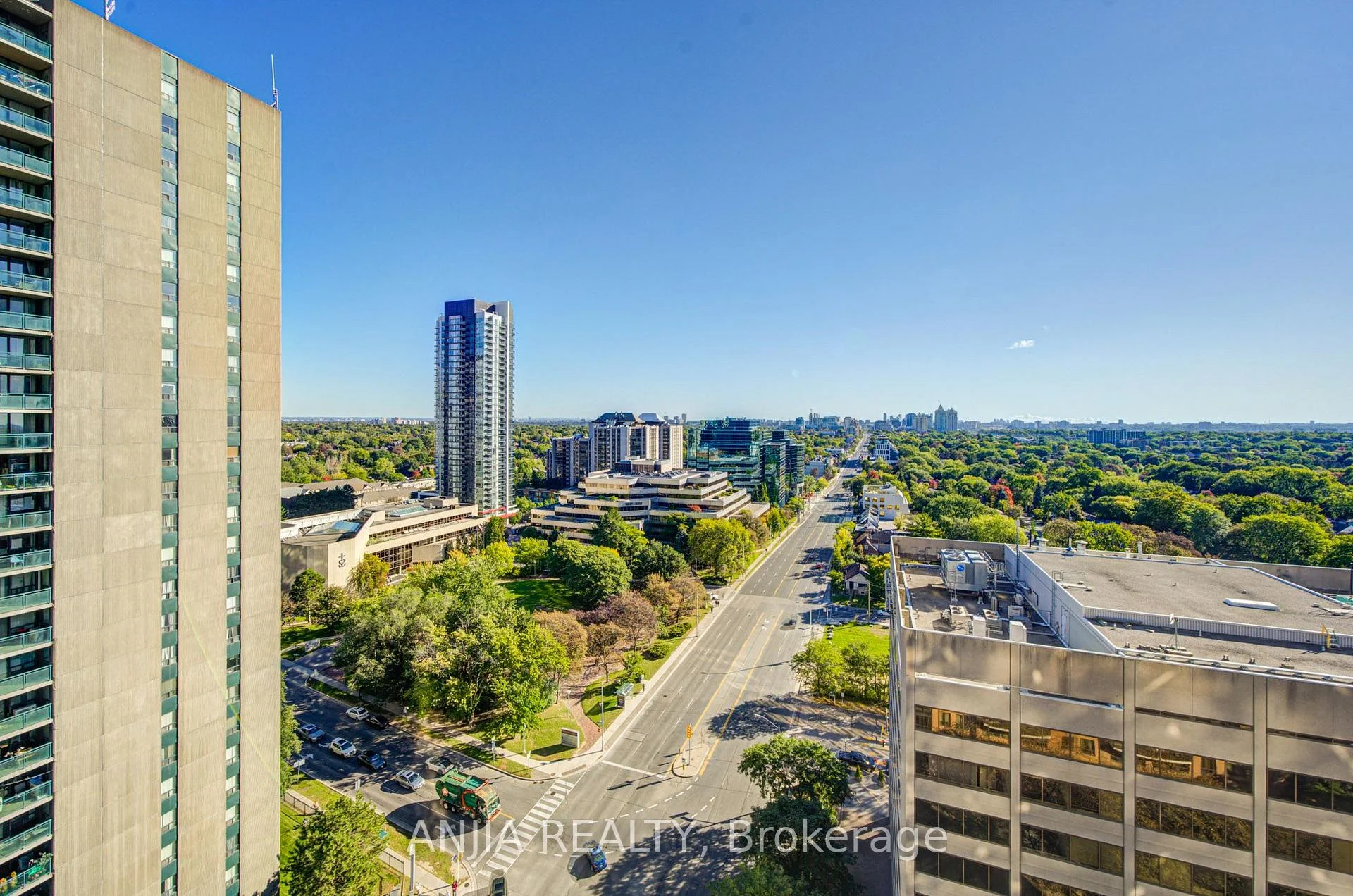 Photo 43 of 33 Sheppard Avenue E, North York, Willowdale East — HOMEH