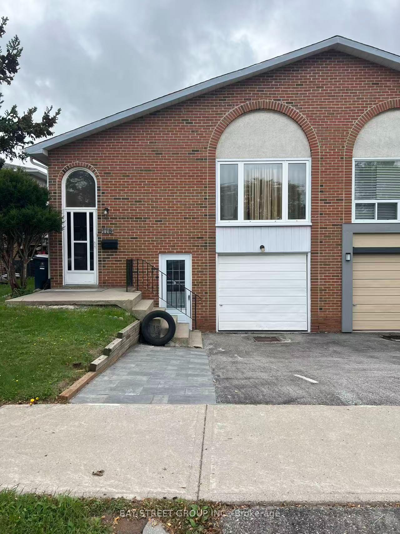 Front of Unit Ground Floor, 118 Hildenboro Square