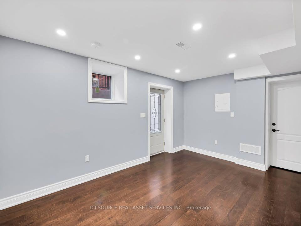 Photo 4 of Unit Unit #B, 84 Magill Street, Hamilton, Strathcona — HOMEH