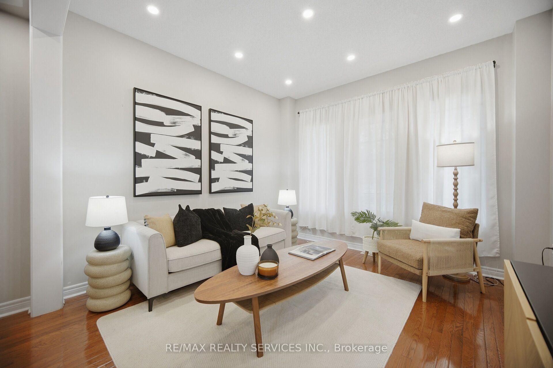 Photo 6 of 100 Southlake Boulevard, Brampton, Madoc — HOMEH