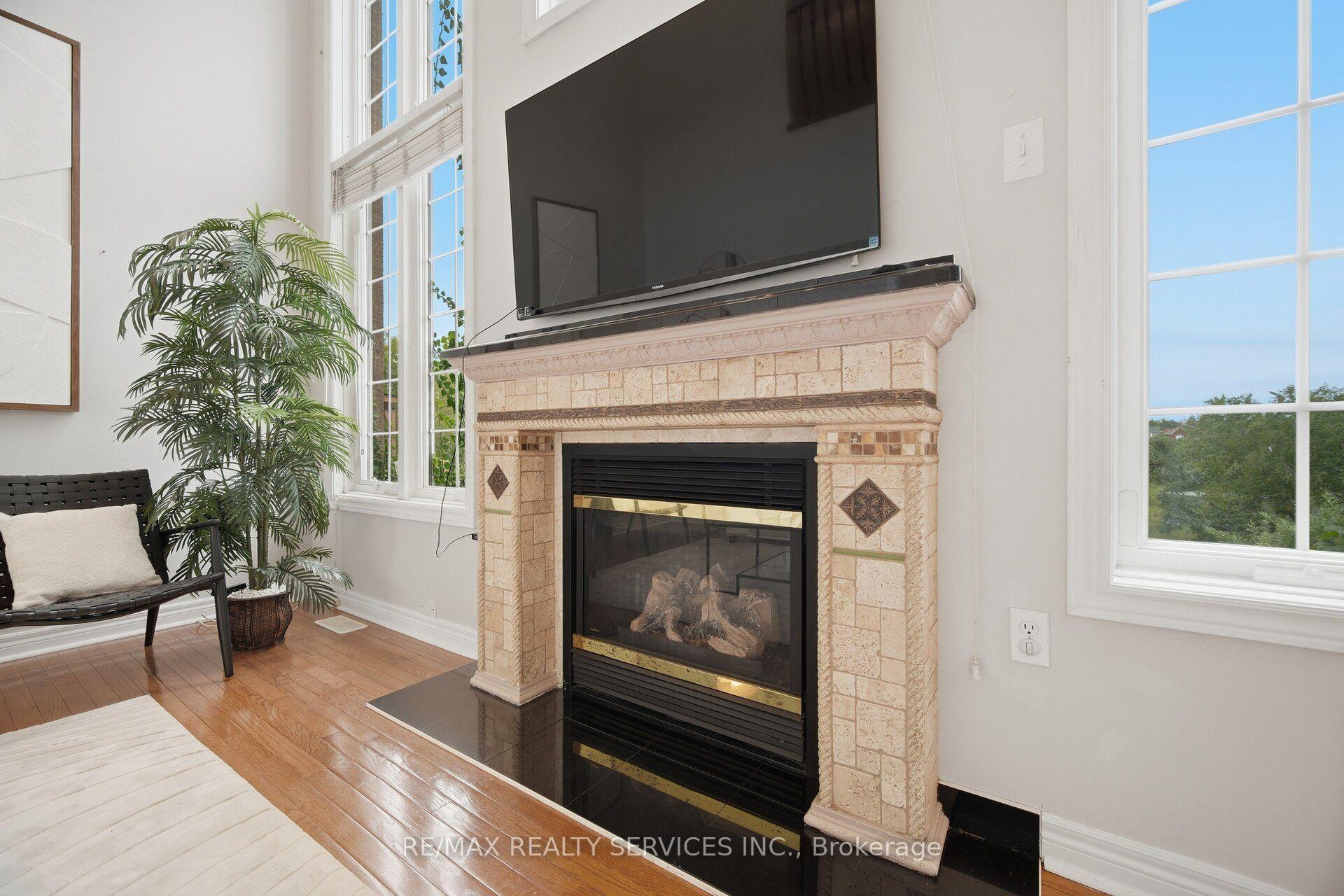 Photo 20 of 100 Southlake Boulevard, Brampton, Madoc — HOMEH