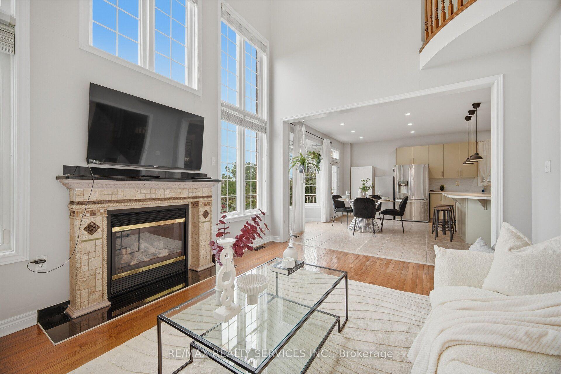 Photo 21 of 100 Southlake Boulevard, Brampton, Madoc — HOMEH