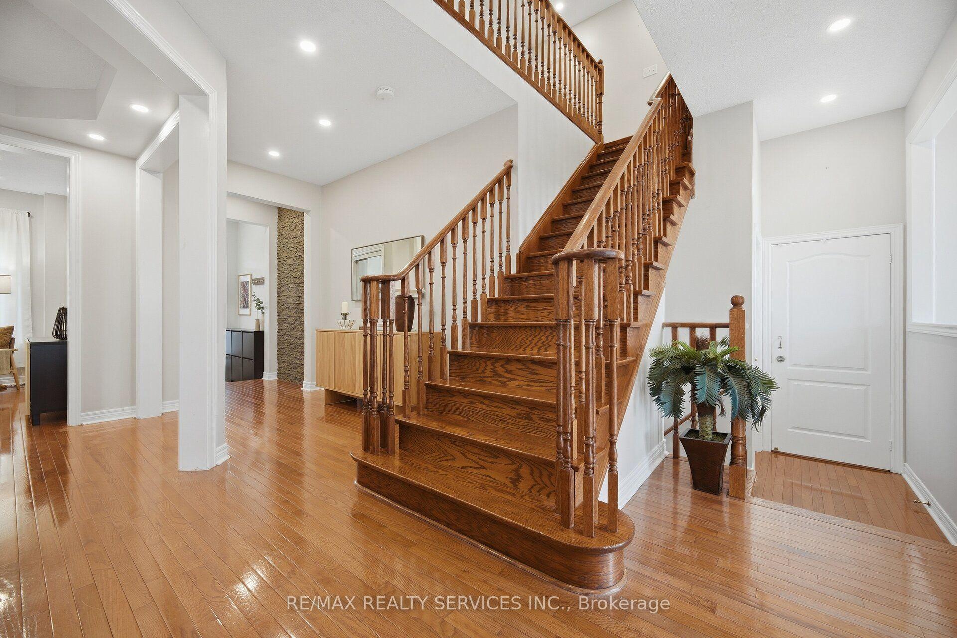 Photo 25 of 100 Southlake Boulevard, Brampton, Madoc — HOMEH