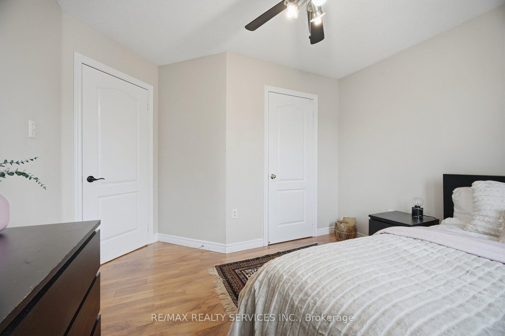 Photo 31 of 100 Southlake Boulevard, Brampton, Madoc — HOMEH