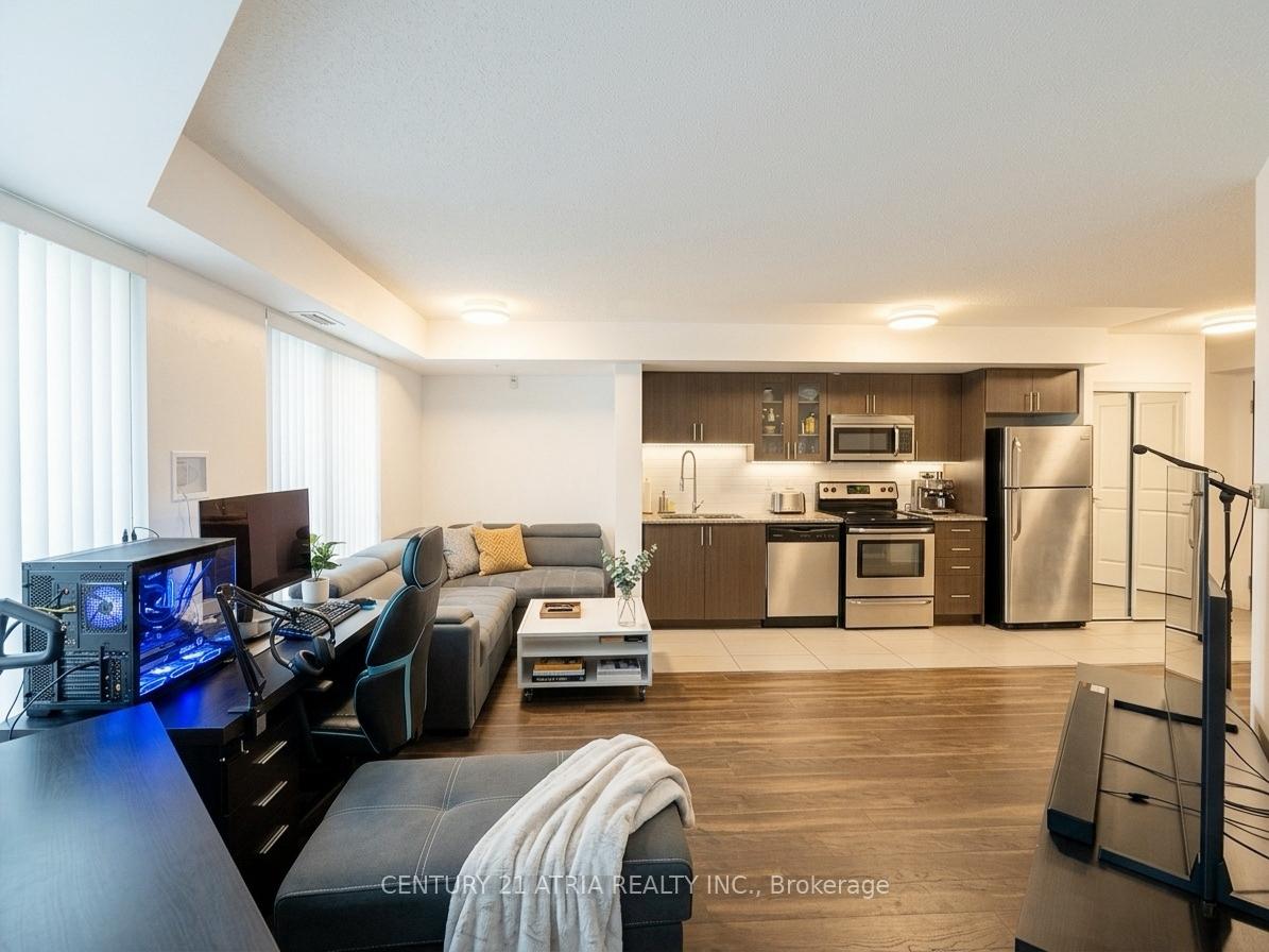 Photo of Unit 310, 75 Norman Bethune Avenue
