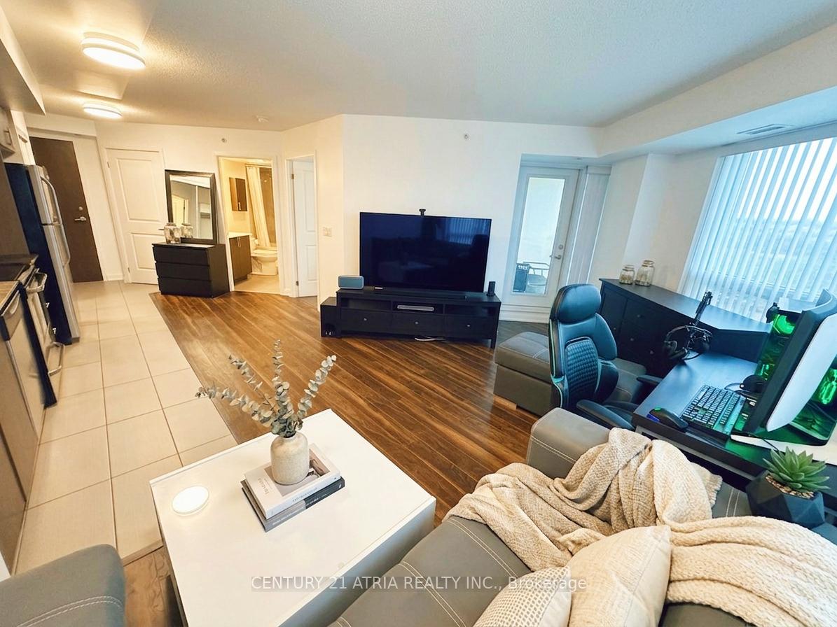 Photo 3 of Unit 310, 75 Norman Bethune Avenue, Richmond Hill, Beaver Creek Business Park — HOMEH