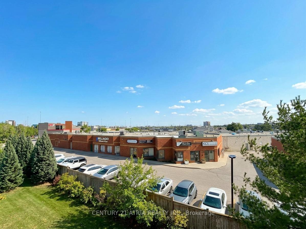 Photo 7 of Unit 310, 75 Norman Bethune Avenue, Richmond Hill, Beaver Creek Business Park — HOMEH