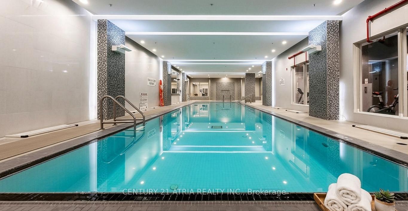 Photo 10 of Unit 310, 75 Norman Bethune Avenue, Richmond Hill, Beaver Creek Business Park — HOMEH