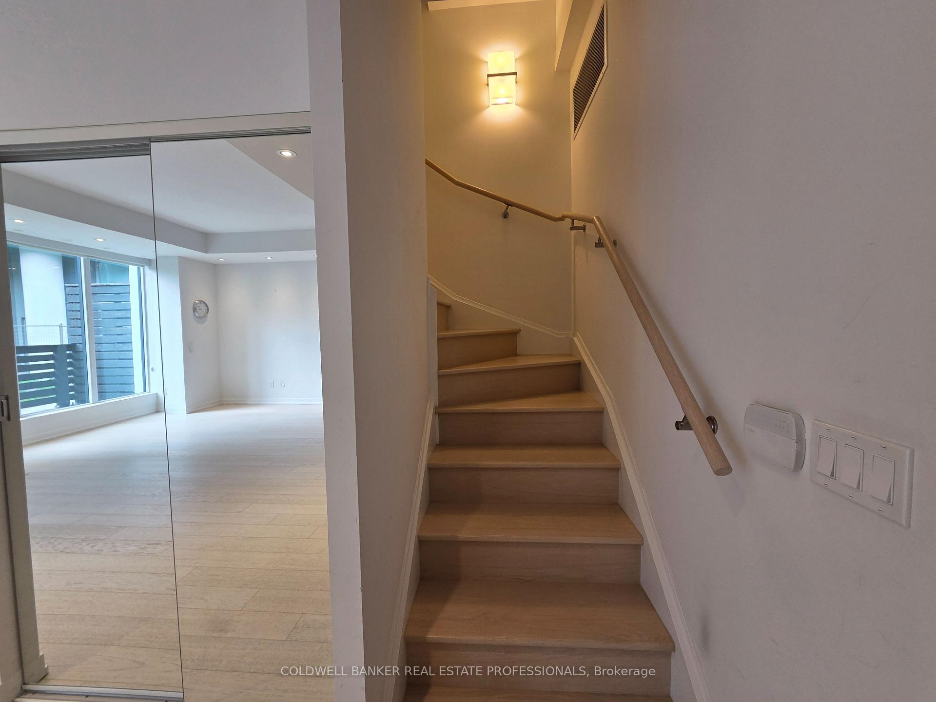 Photo 11 of Unit Th06, 113 Mcmahon Drive, North York, Bayview Village — HOMEH