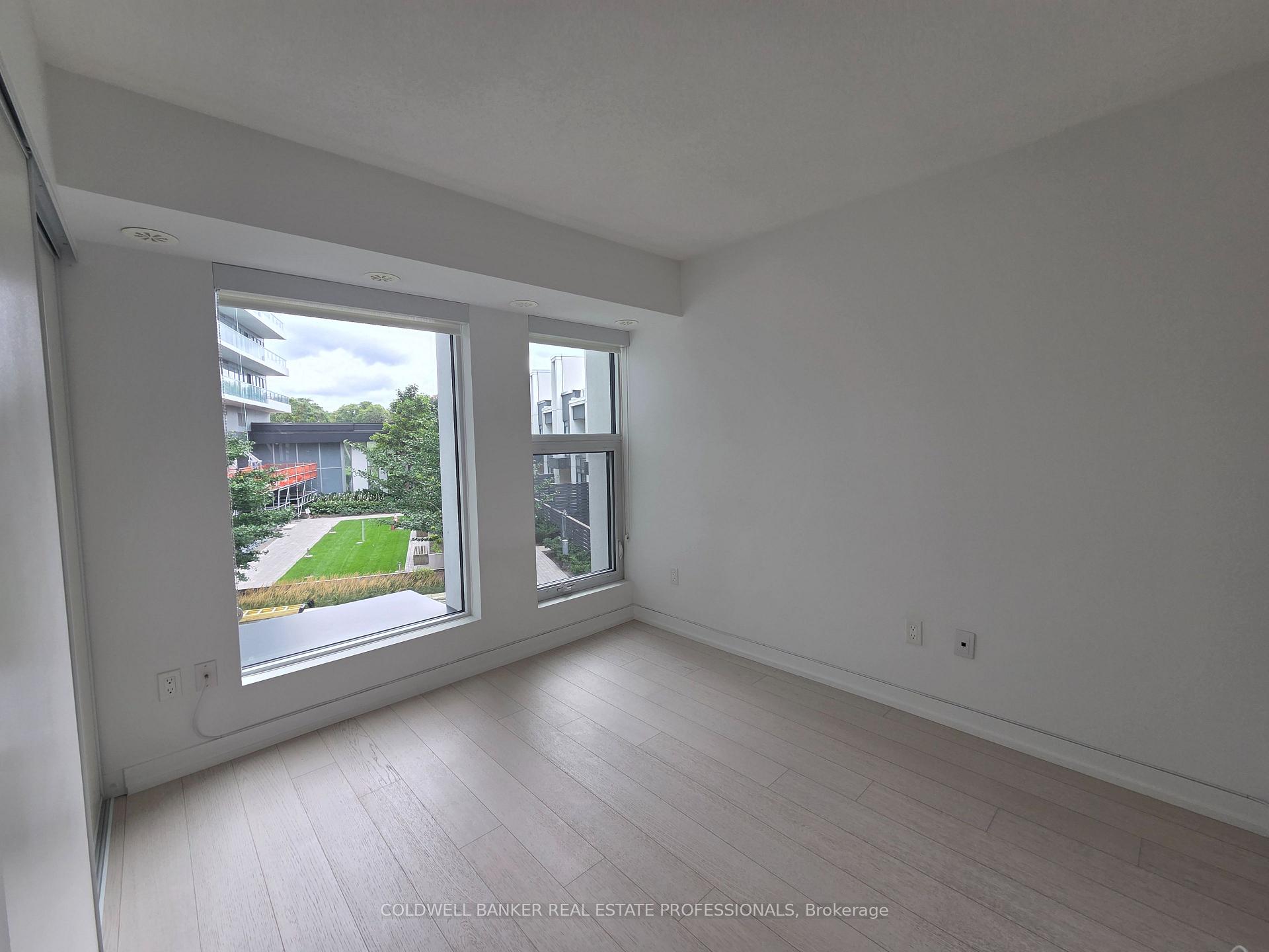 Photo 12 of Unit Th06, 113 Mcmahon Drive, North York, Bayview Village — HOMEH