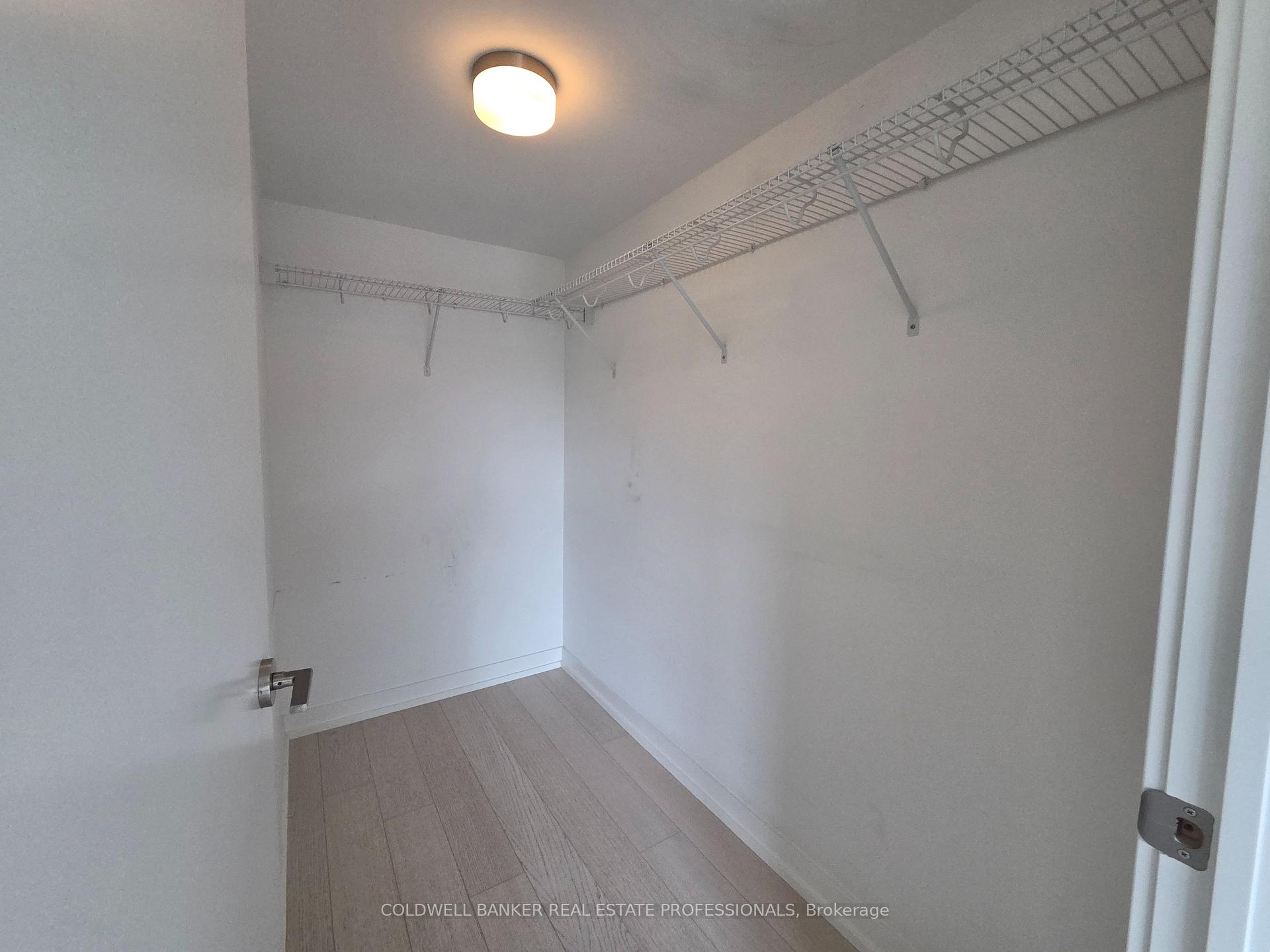 Photo 13 of Unit Th06, 113 Mcmahon Drive, North York, Bayview Village — HOMEH