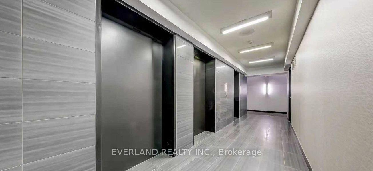 Photo 4 of Unit 907, 210 Victoria Street, Toronto, Church-Yonge Corridor — HOMEH