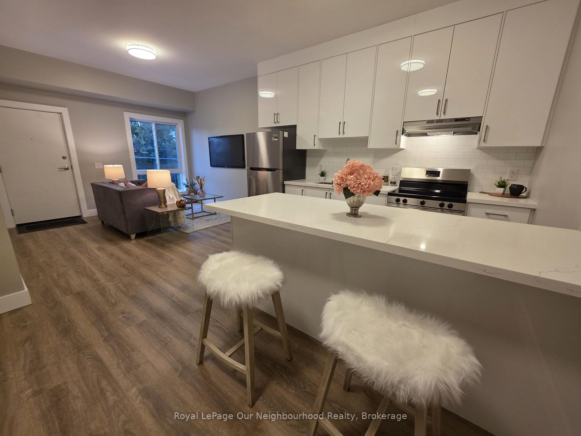 Photo 4 of Unit 11, 199 Pine Street, Tay, Waubaushene — HOMEH