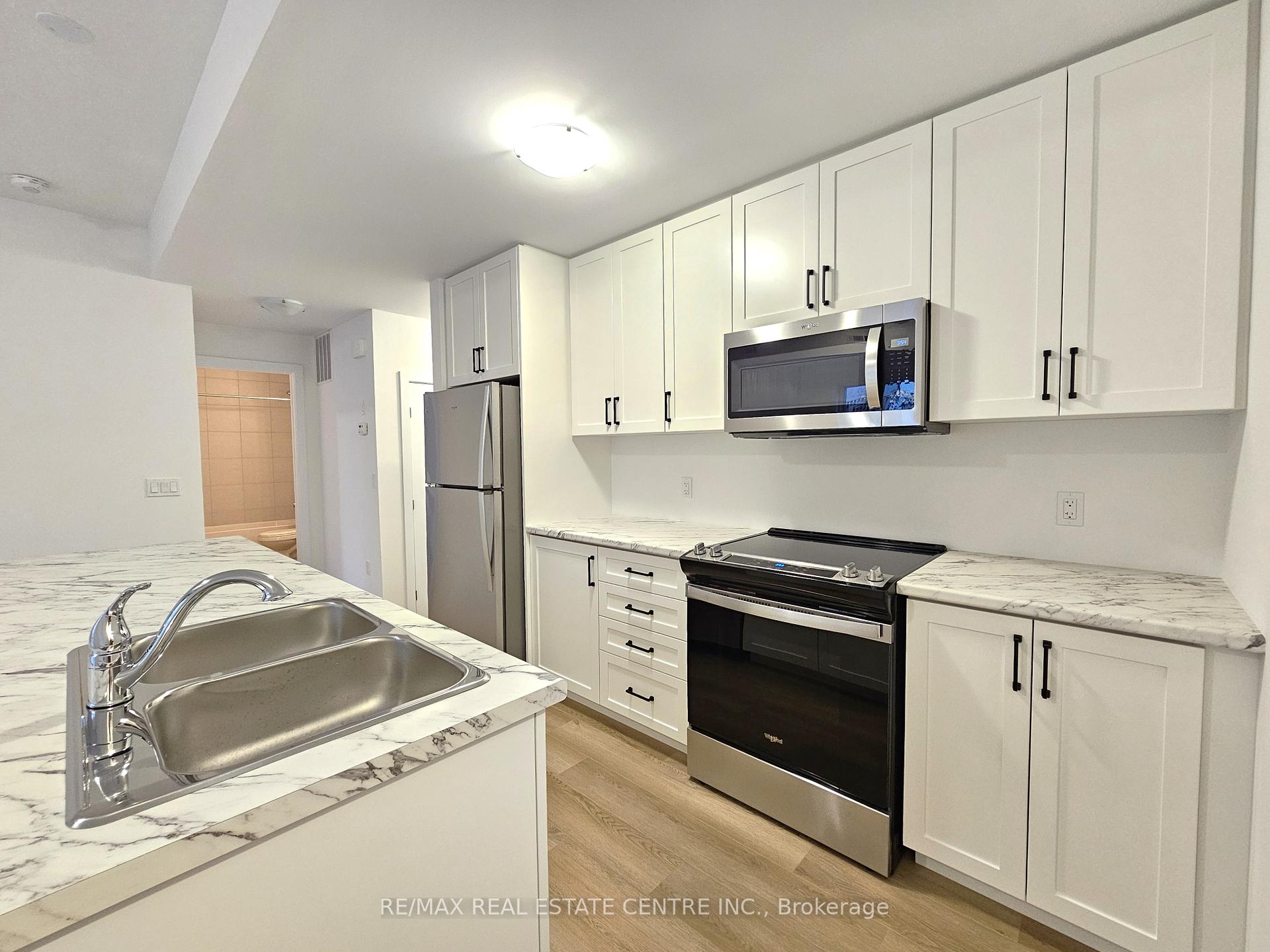 Photo 6 of Unit 11, 70 Kenesky Drive, Hamilton, Waterdown — HOMEH