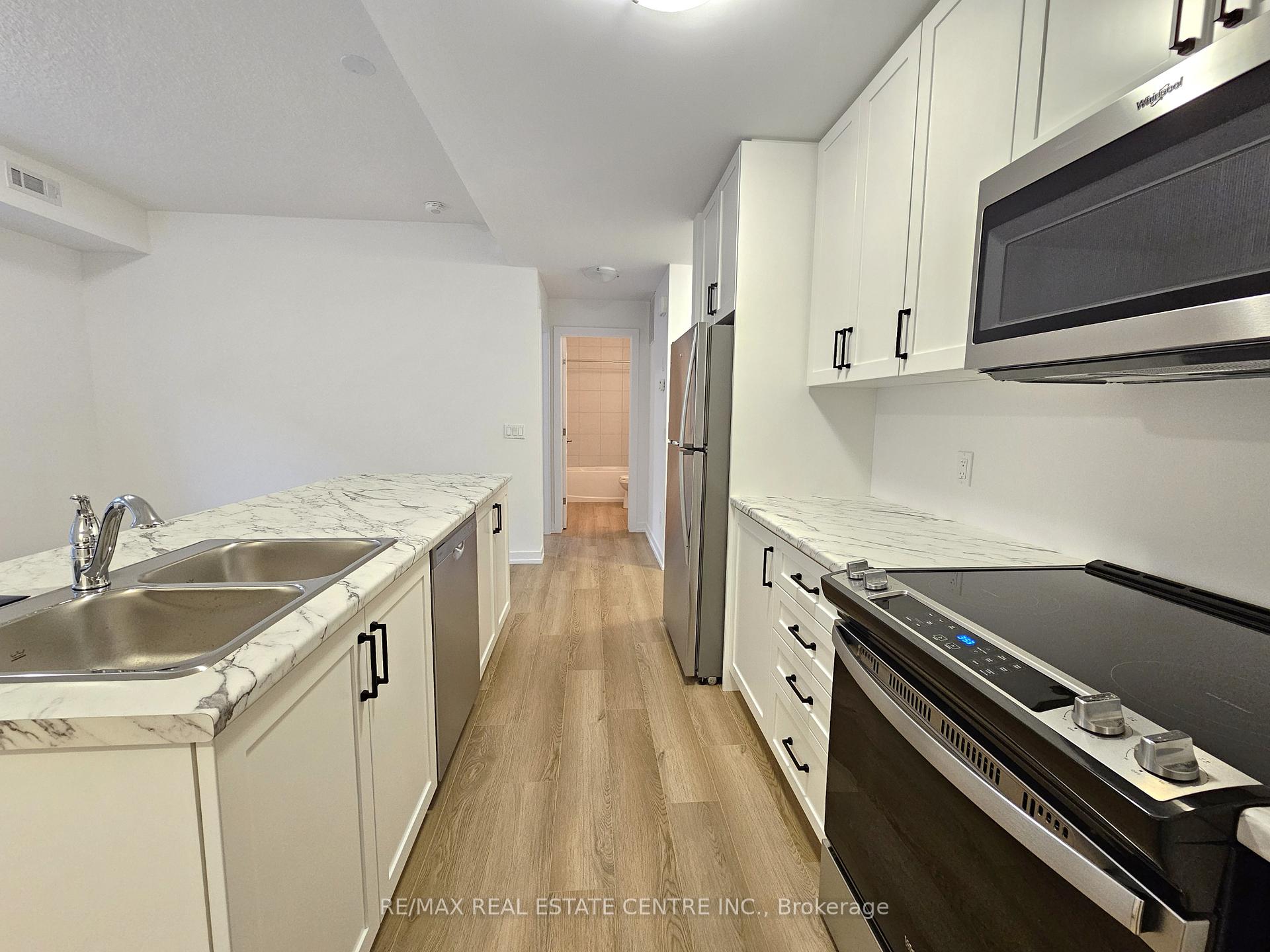 Photo 7 of Unit 11, 70 Kenesky Drive, Hamilton, Waterdown — HOMEH