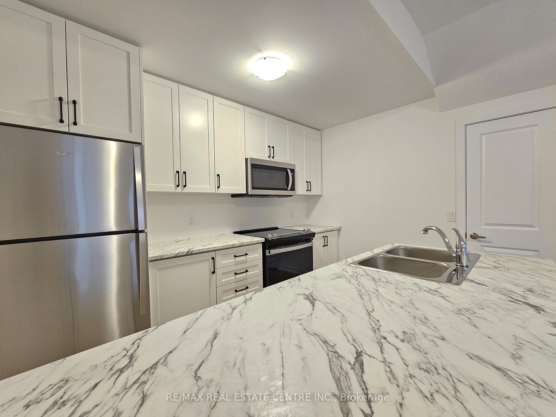 Photo 9 of Unit 11, 70 Kenesky Drive, Hamilton, Waterdown — HOMEH