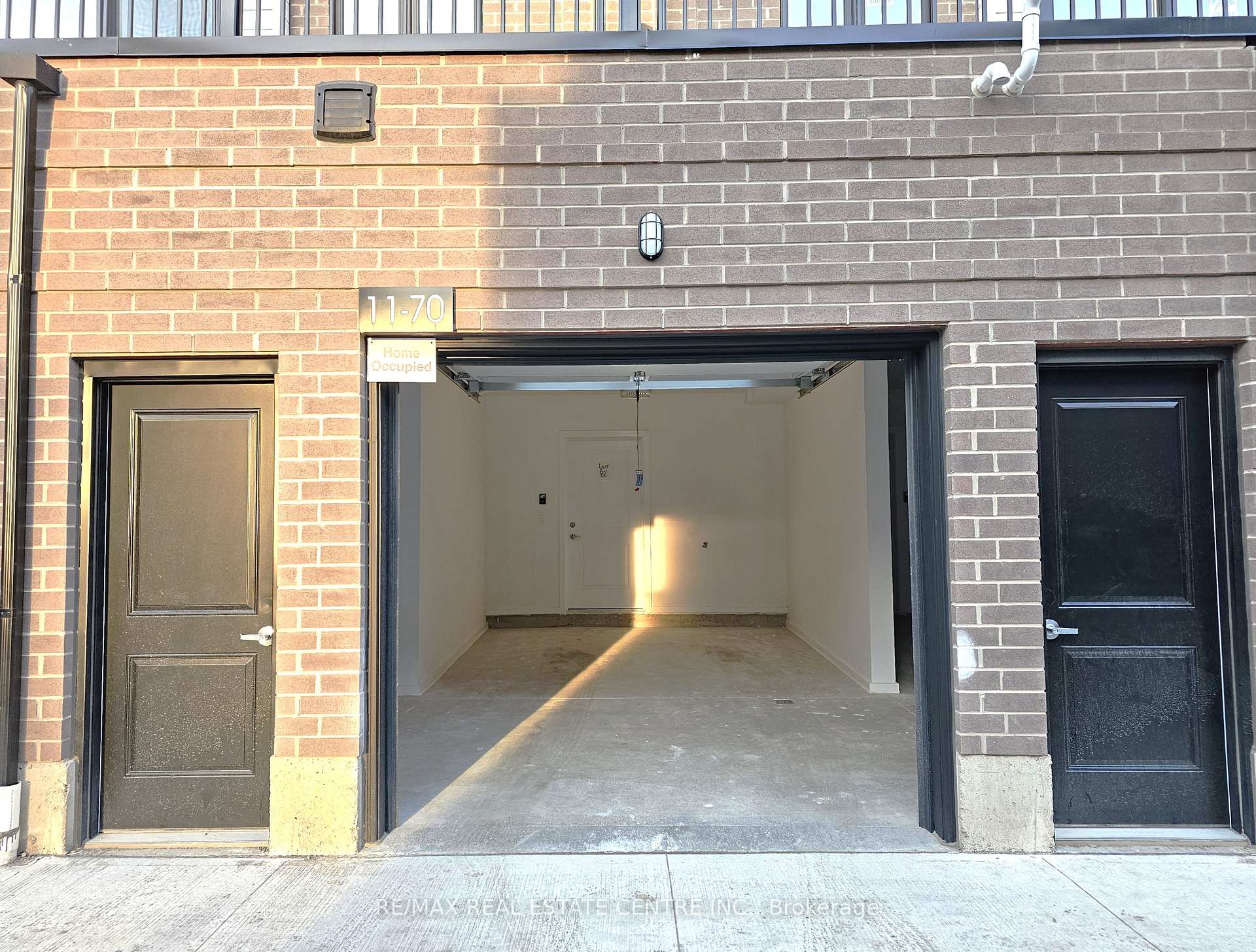 Photo 13 of Unit 11, 70 Kenesky Drive, Hamilton, Waterdown — HOMEH