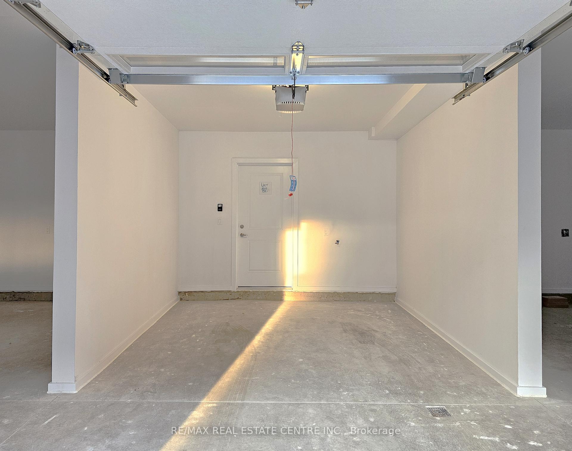 Photo 14 of Unit 11, 70 Kenesky Drive, Hamilton, Waterdown — HOMEH