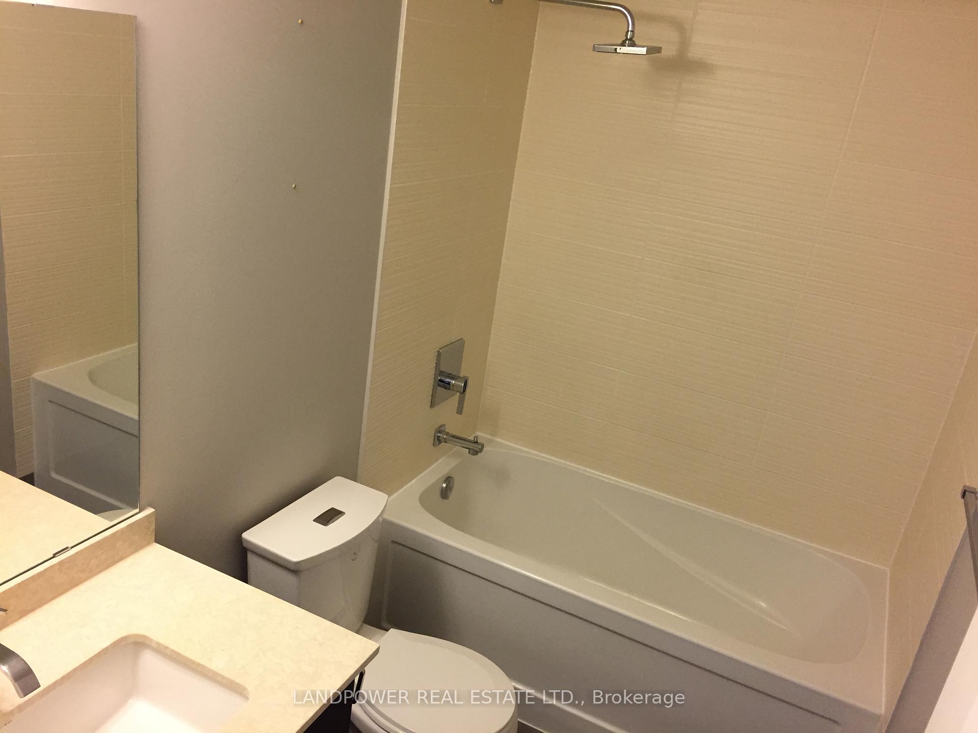 Photo 9 of Unit 820, 7161 Yonge Street, Markham, Thornhill — HOMEH
