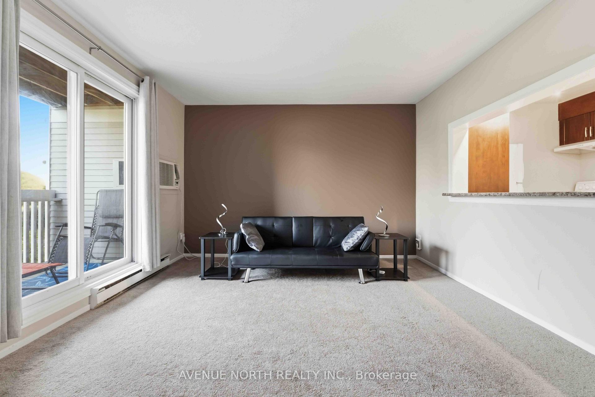 Photo 9 of Unit 210, 212 Viewmount Drive, Ottawa, Borden Farm/Stewart Farm/Carleton Heights/Parkwood Hills — HOMEH