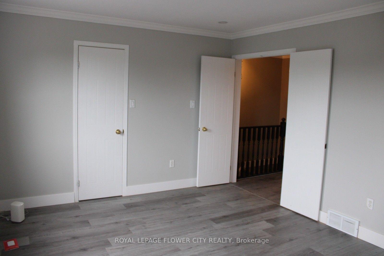 Photo 7 of 252 Simpson Crescent, London, East I — HOMEH