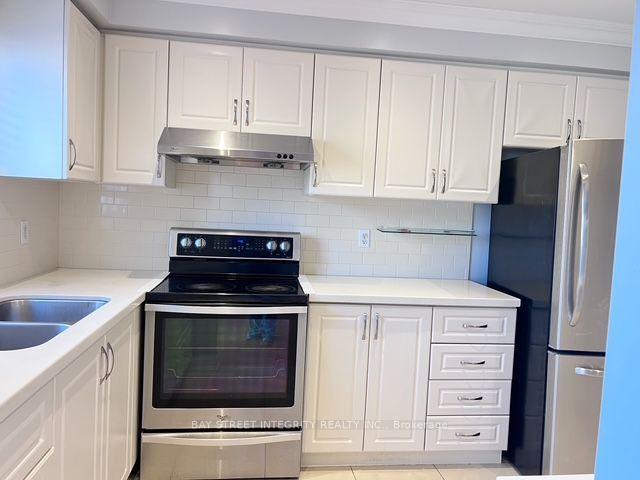 Photo 9 of 22 Dunbar Crescent, Markham, Milliken Mills East — HOMEH