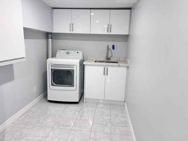 Photo 25 of 22 Dunbar Crescent, Markham, Milliken Mills East — HOMEH