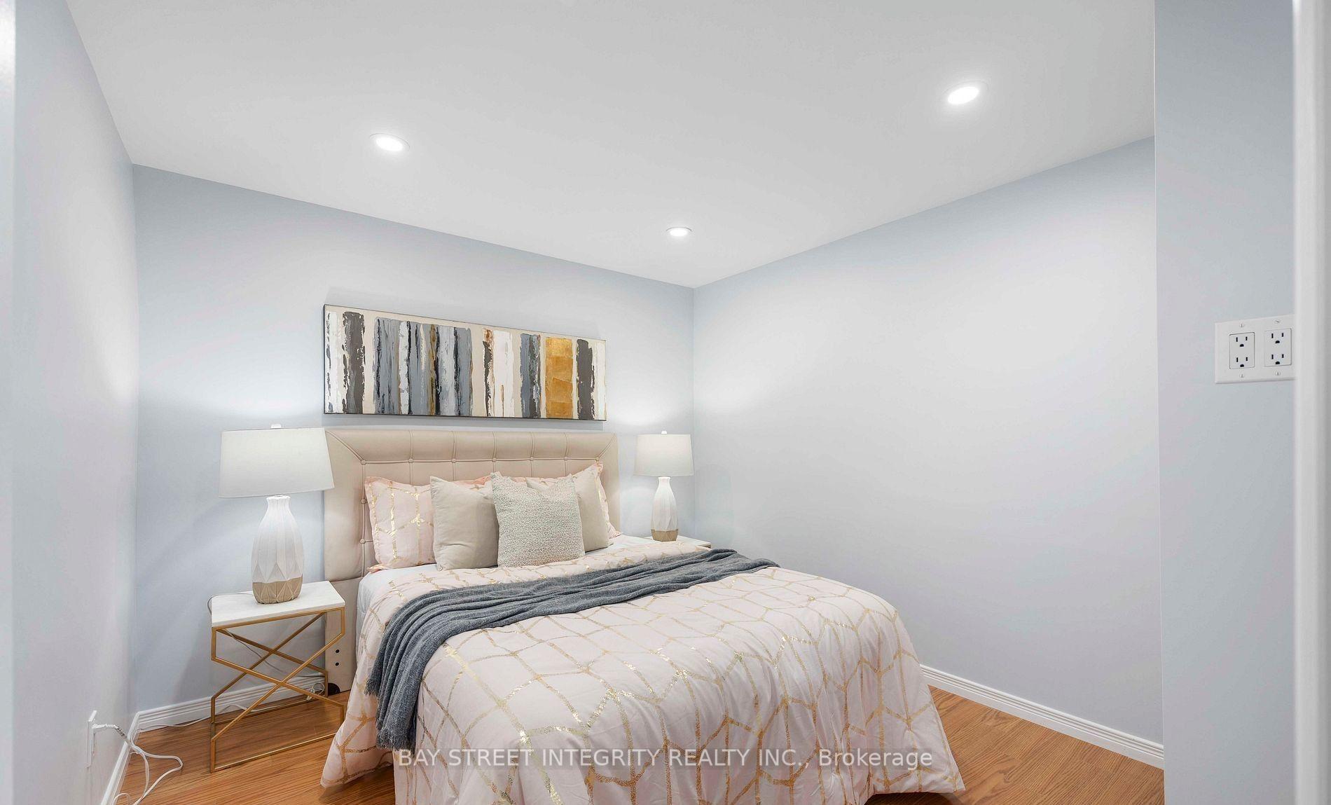 Photo 26 of 22 Dunbar Crescent, Markham, Milliken Mills East — HOMEH