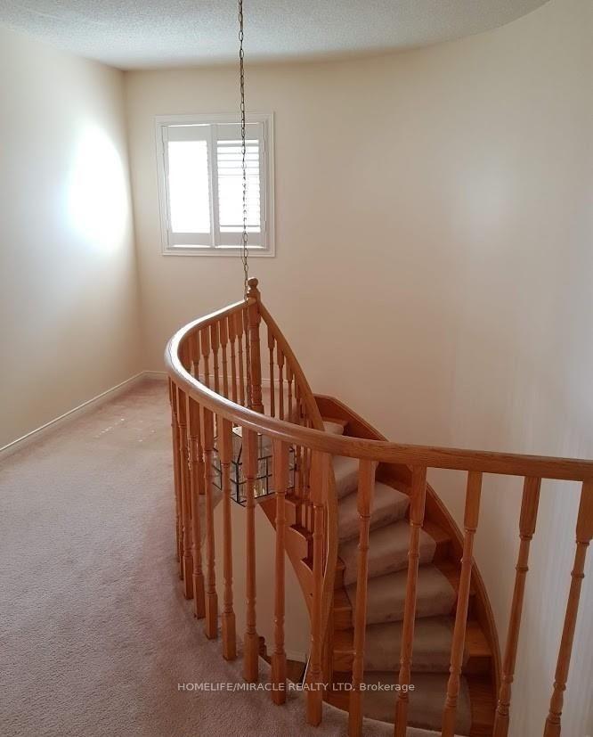 Photo 9 of Unit Main, 942 Sandcliff Drive, Oshawa, Pinecrest — HOMEH