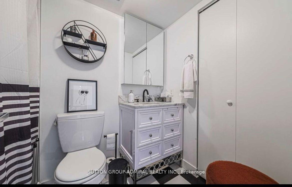Photo 4 of Unit 1911, 397 Front Street W, Toronto, Waterfront Communities — HOMEH