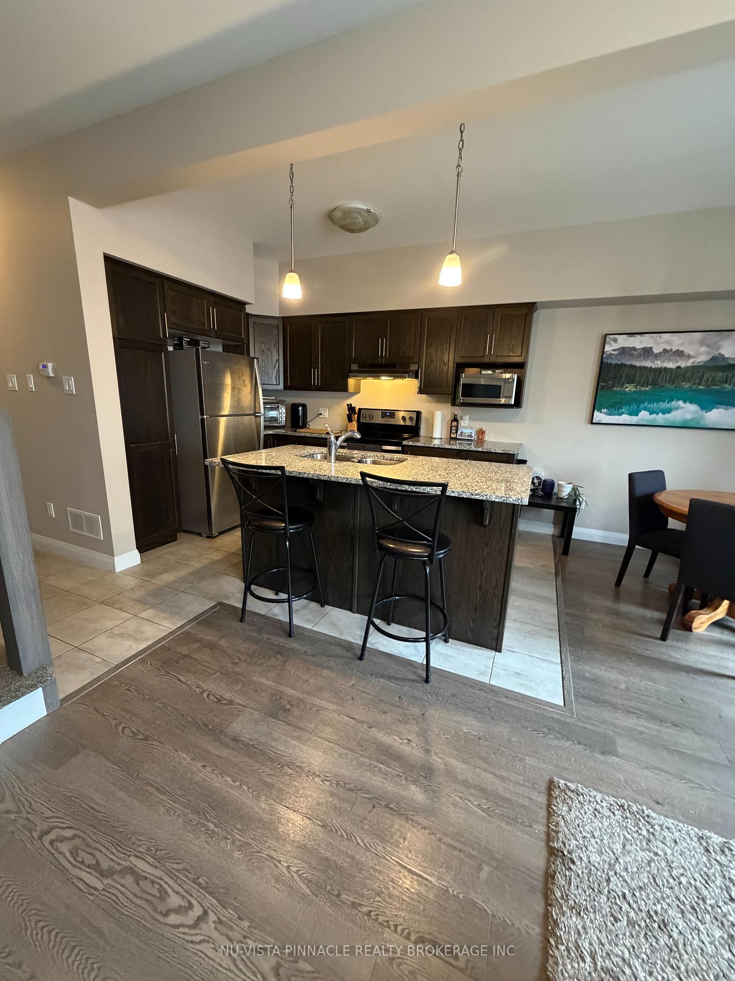 Photo 5 of Unit 90, 2040 Shore Road, London, South A — HOMEH