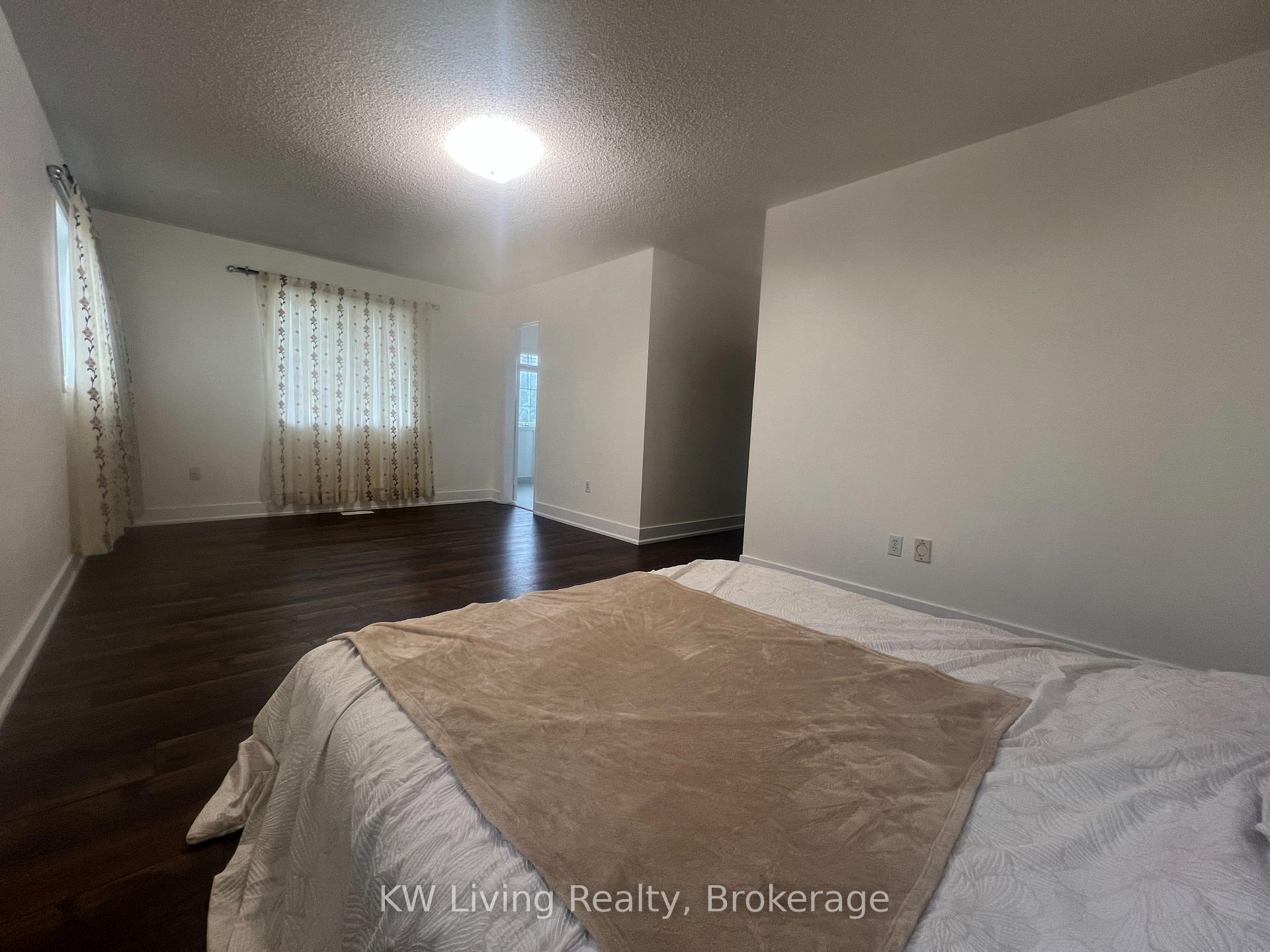 Photo 14 of 3159 Turbine Crescent, Mississauga, Churchill Meadows — HOMEH