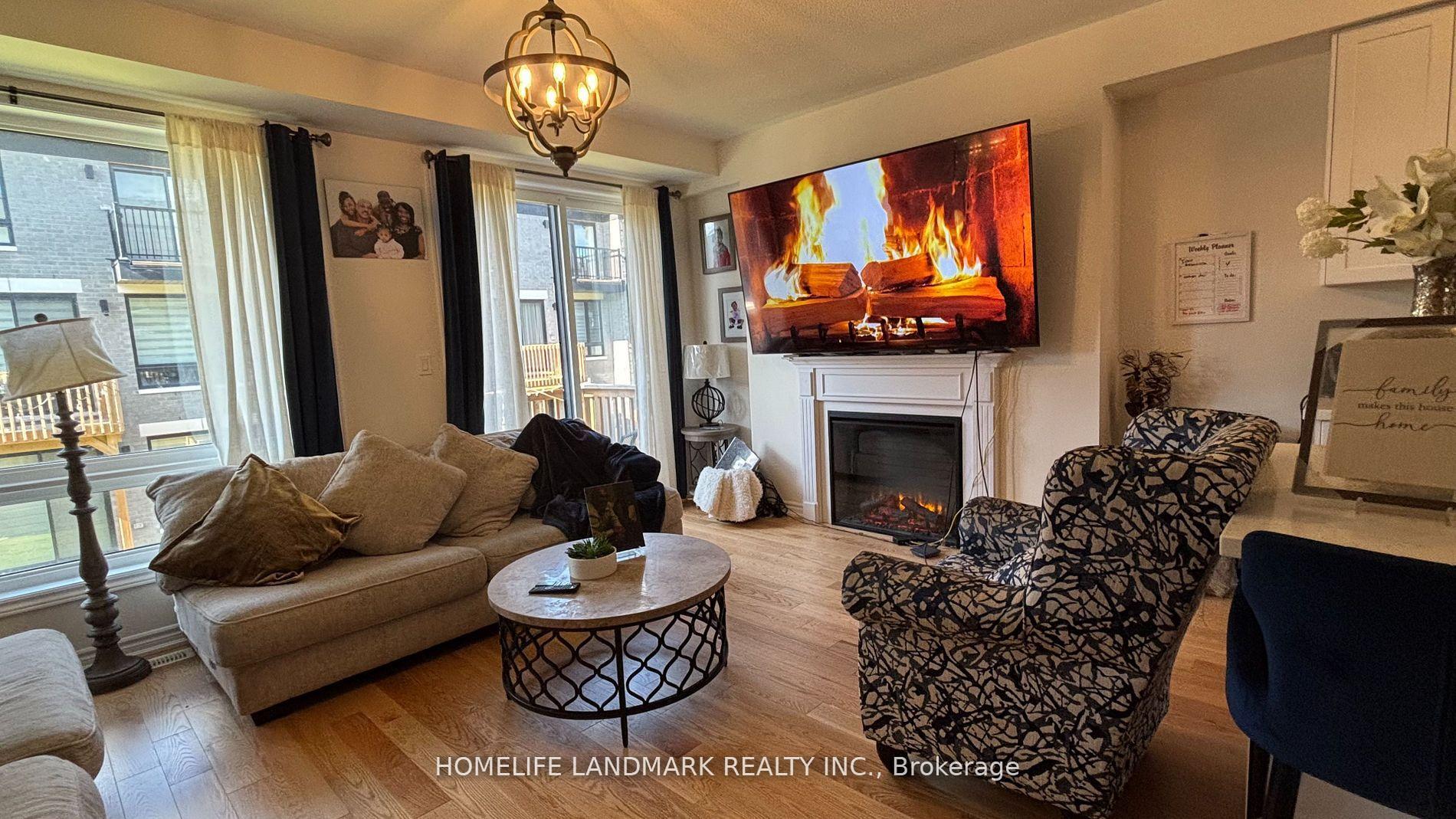 Photo 17 of 42 Lake Trail Way, Whitby, Brooklin — HOMEH
