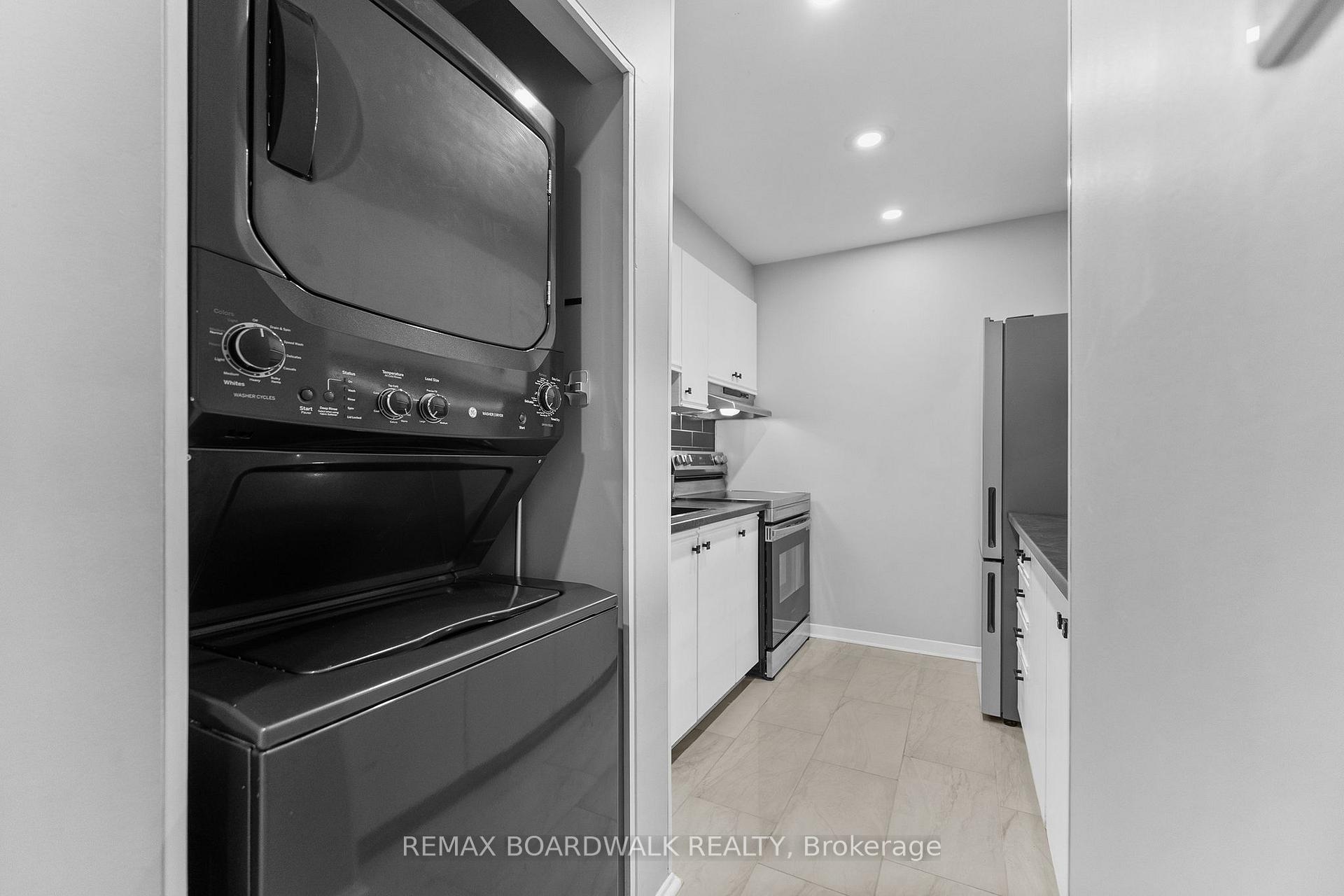 Photo 4 of Unit 308, 218 Viewmount Drive, Ottawa, Borden Farm/Stewart Farm/Carleton Heights/Parkwood Hills — HOMEH