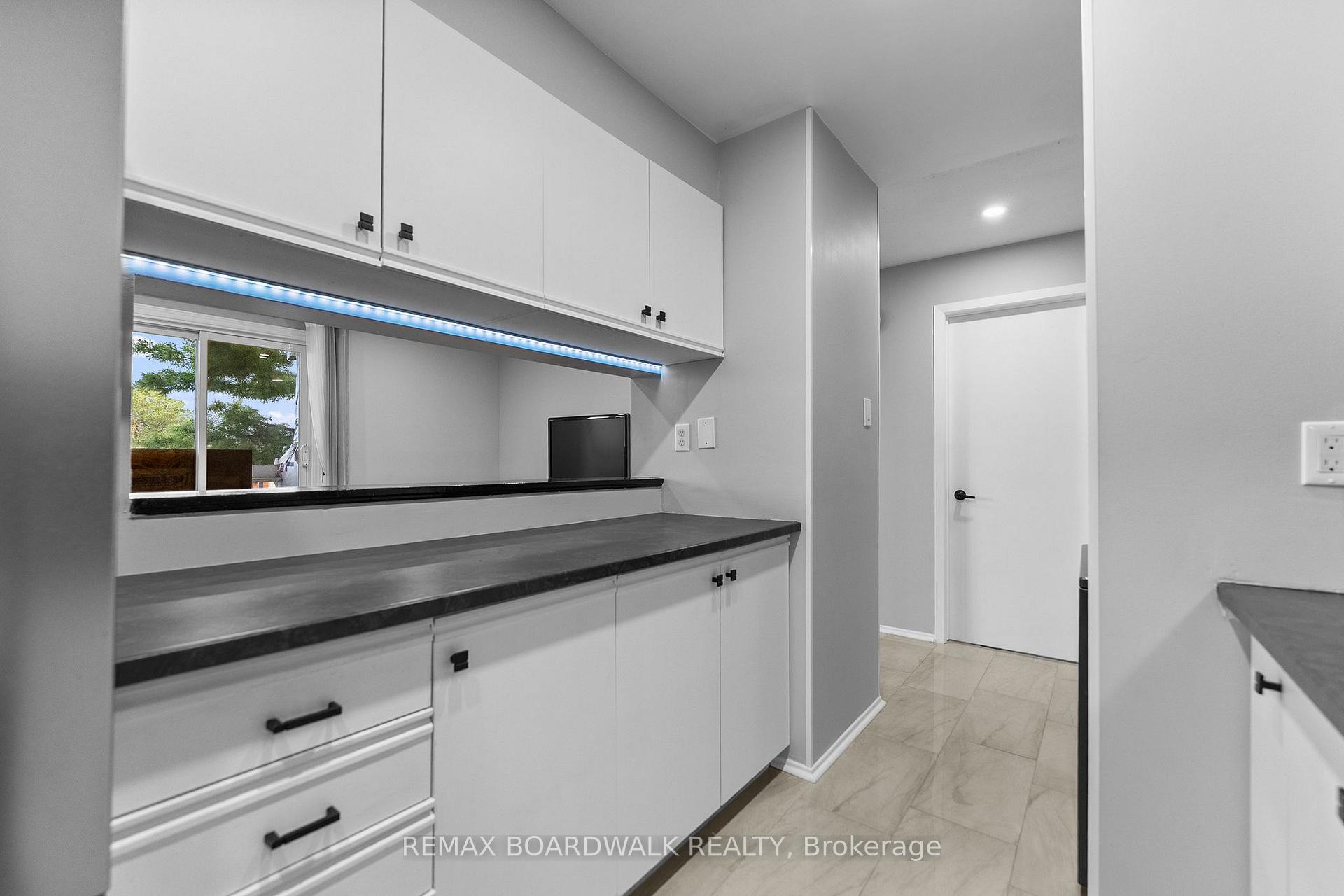 Photo 5 of Unit 308, 218 Viewmount Drive, Ottawa, Borden Farm/Stewart Farm/Carleton Heights/Parkwood Hills — HOMEH