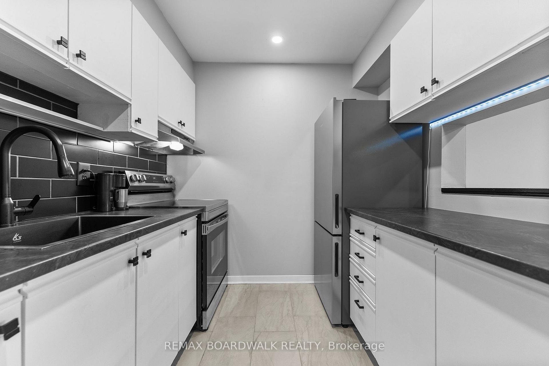 Photo 6 of Unit 308, 218 Viewmount Drive, Ottawa, Borden Farm/Stewart Farm/Carleton Heights/Parkwood Hills — HOMEH