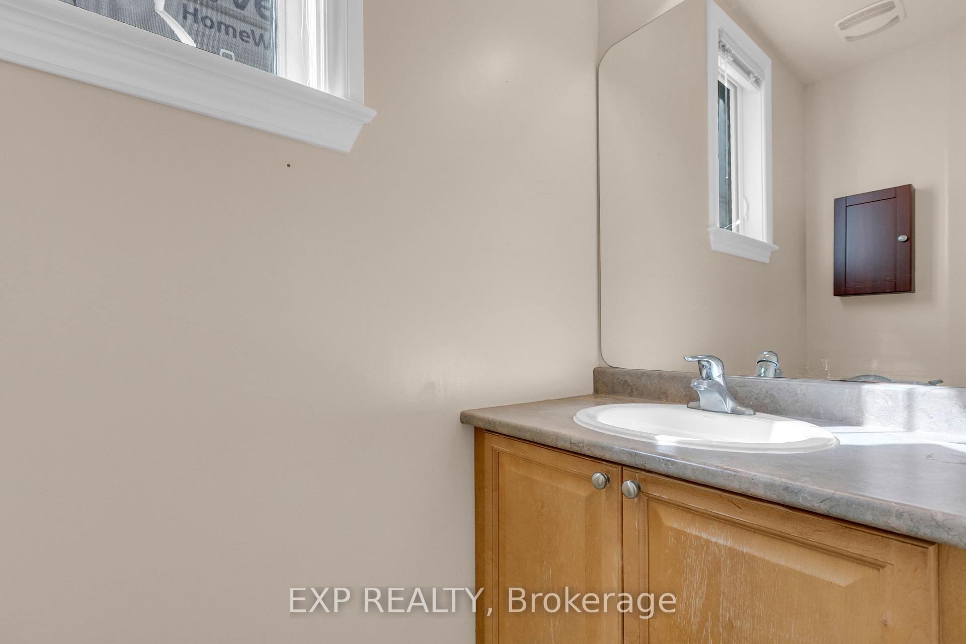 Photo 11 of 1221 Anoka Street, Ottawa, Ridgemont — HOMEH